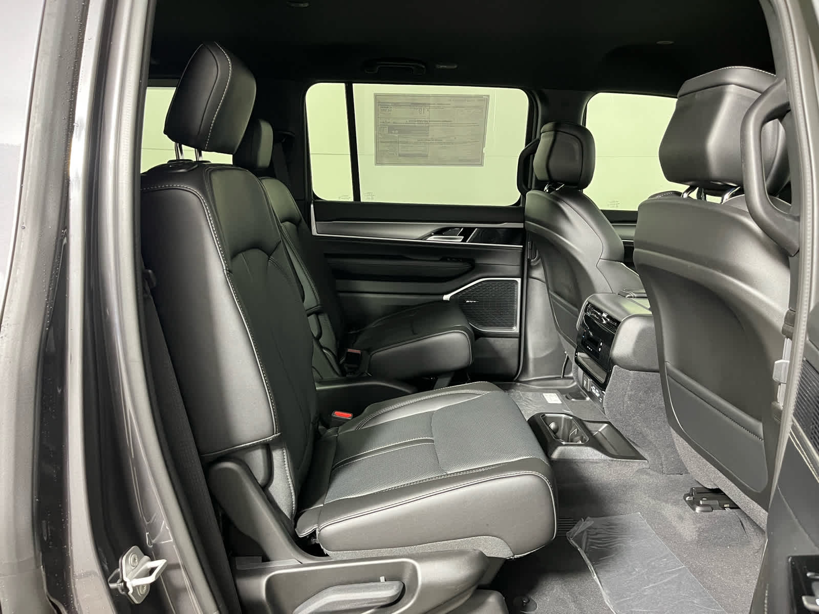 2026 Jeep Grand Wagoneer Base