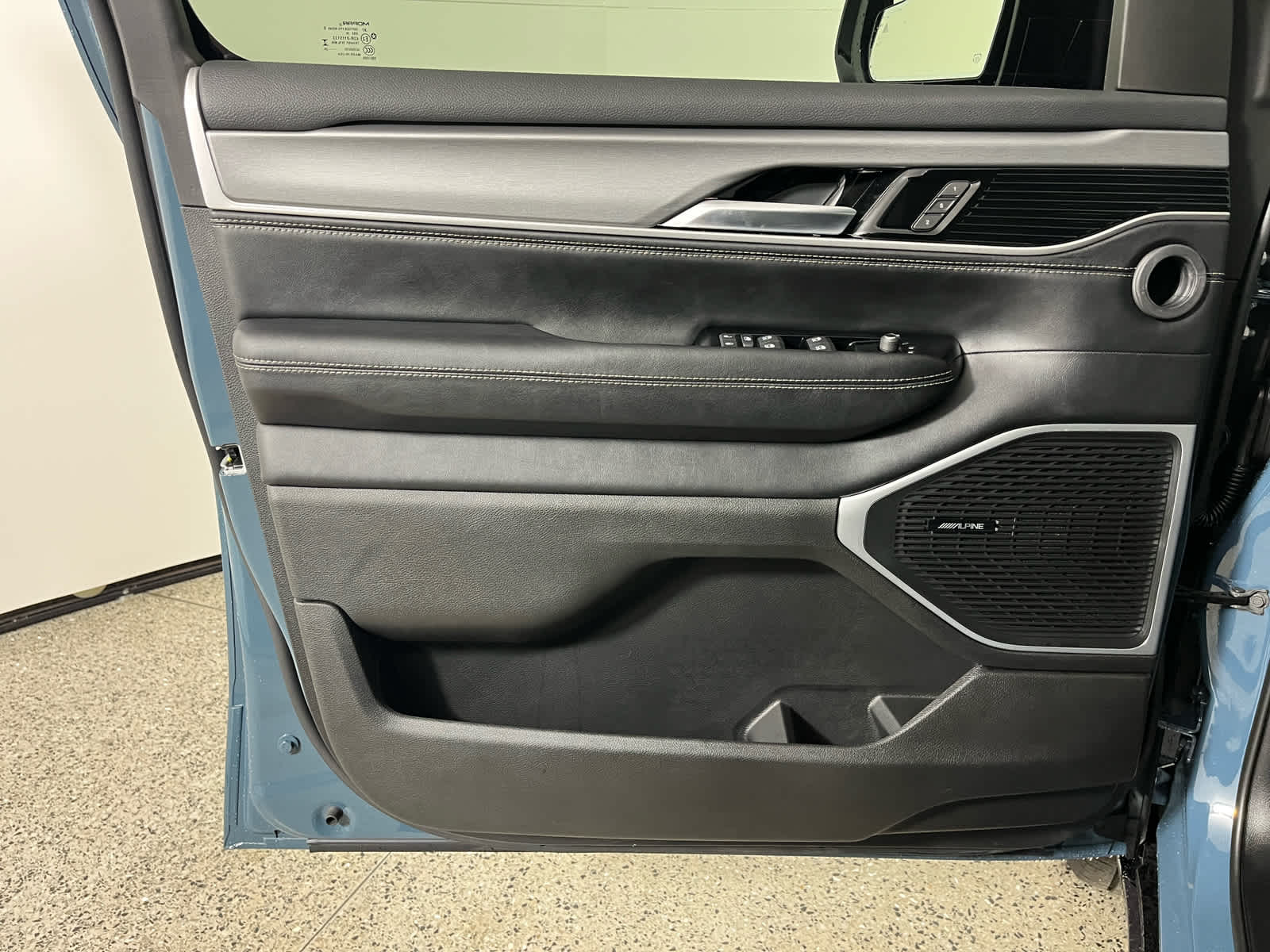2026 Jeep Grand Wagoneer Base