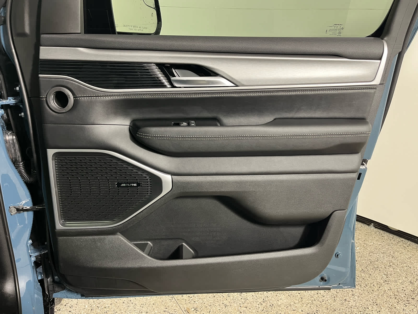 2026 Jeep Grand Wagoneer Base