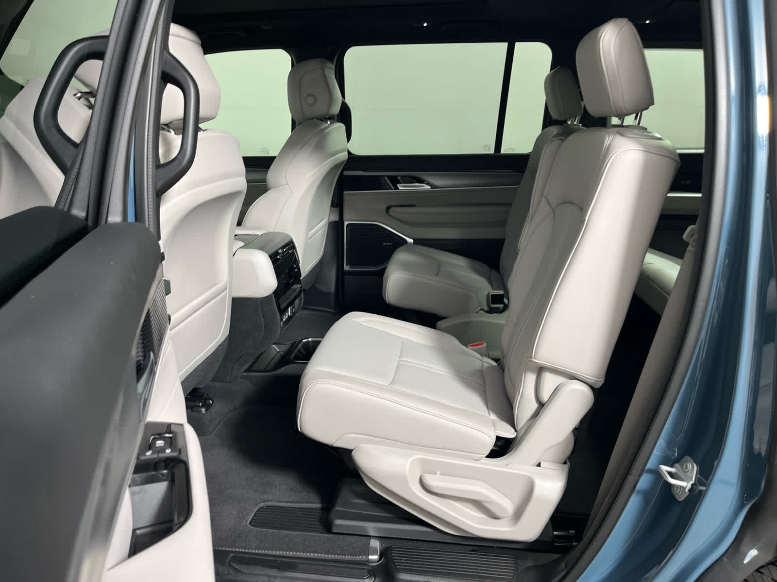 2026 Jeep Grand Wagoneer GRAND WAGONEER 4X2