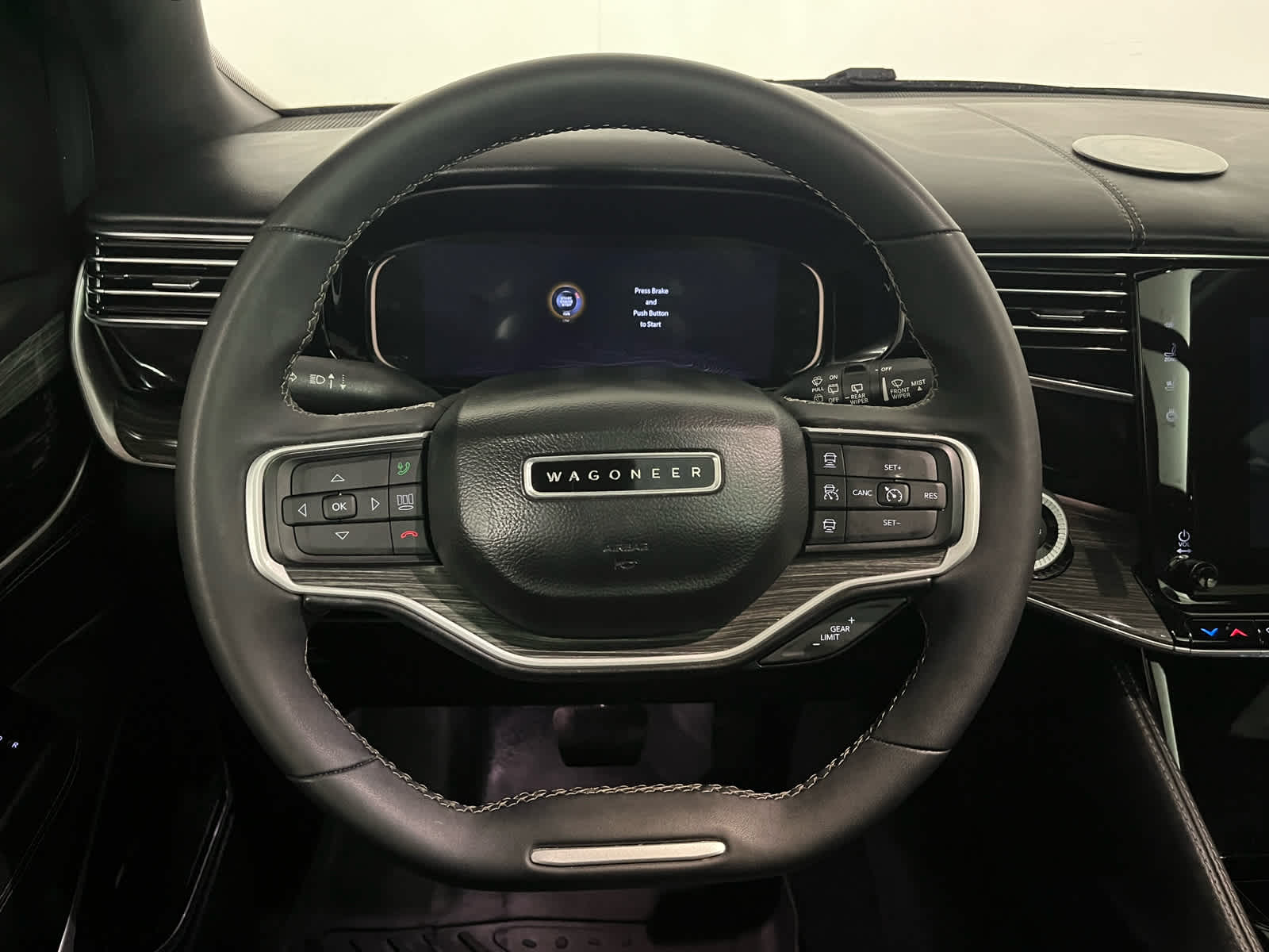 2022 Jeep Wagoneer Series II 4x2