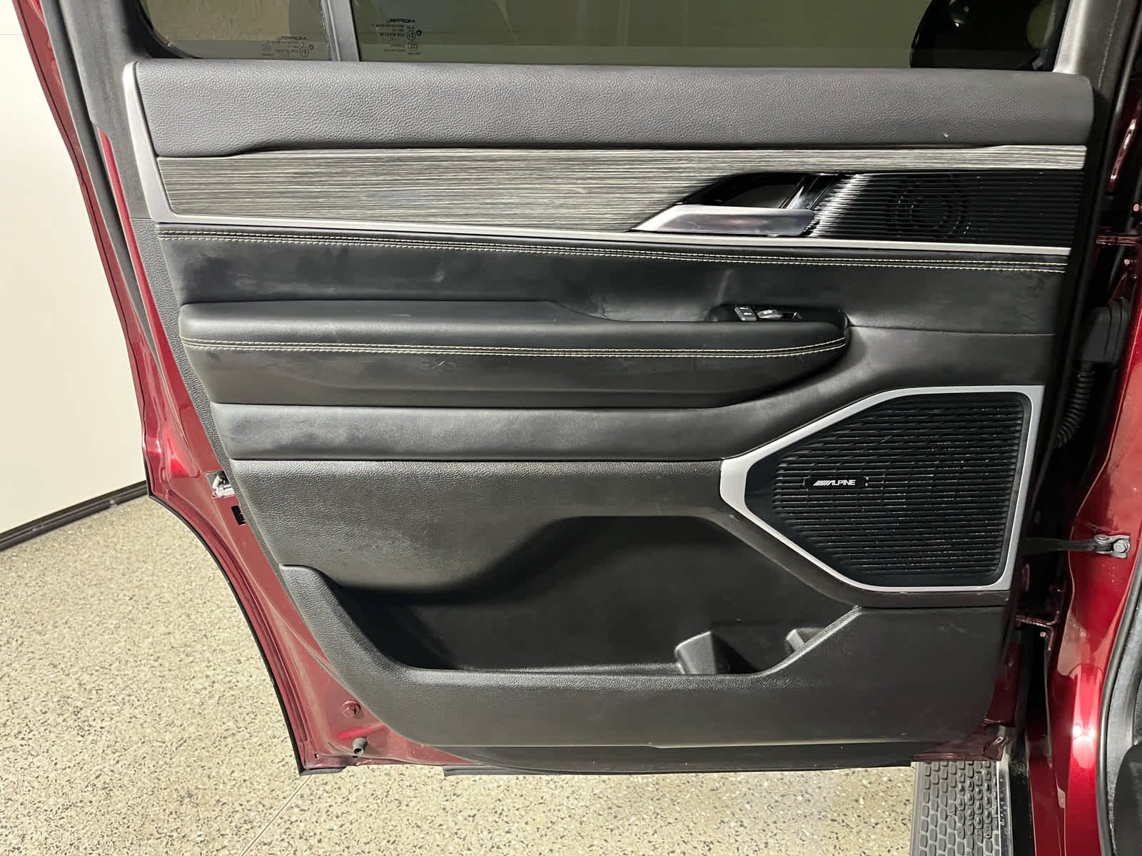 2022 Jeep Wagoneer Series II 4x2