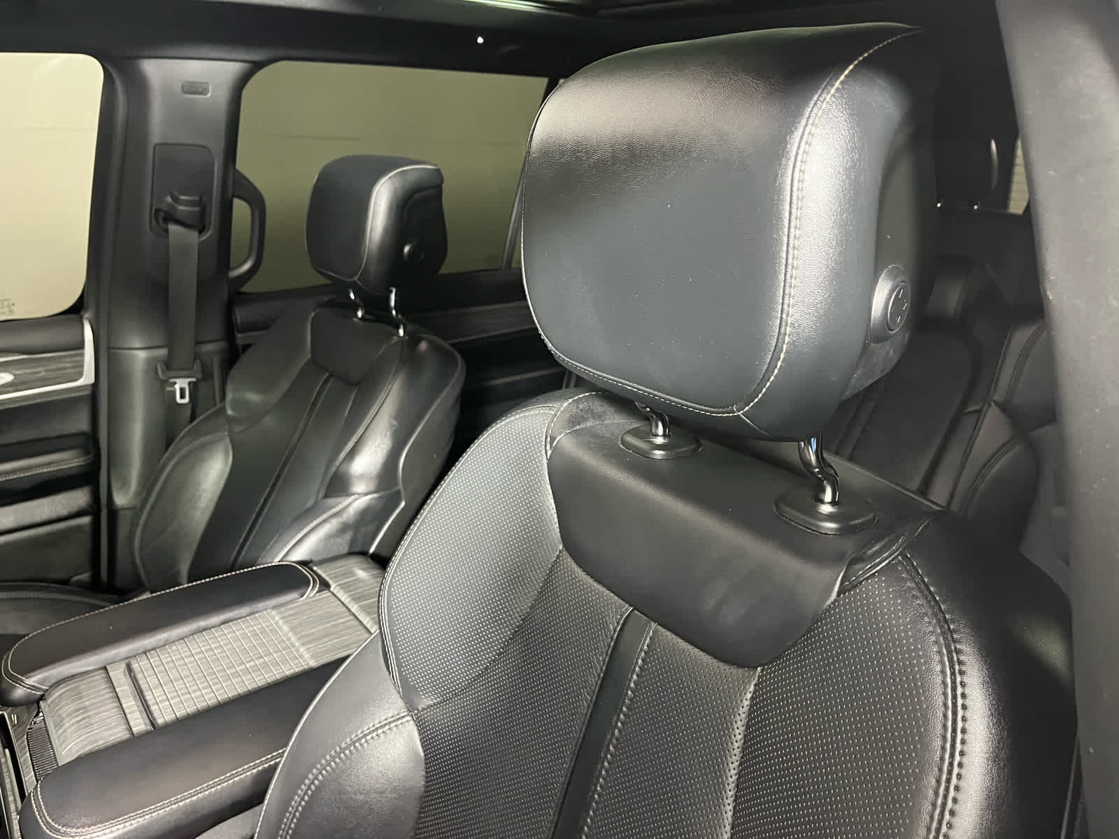 2022 Jeep Wagoneer Series II 4x2