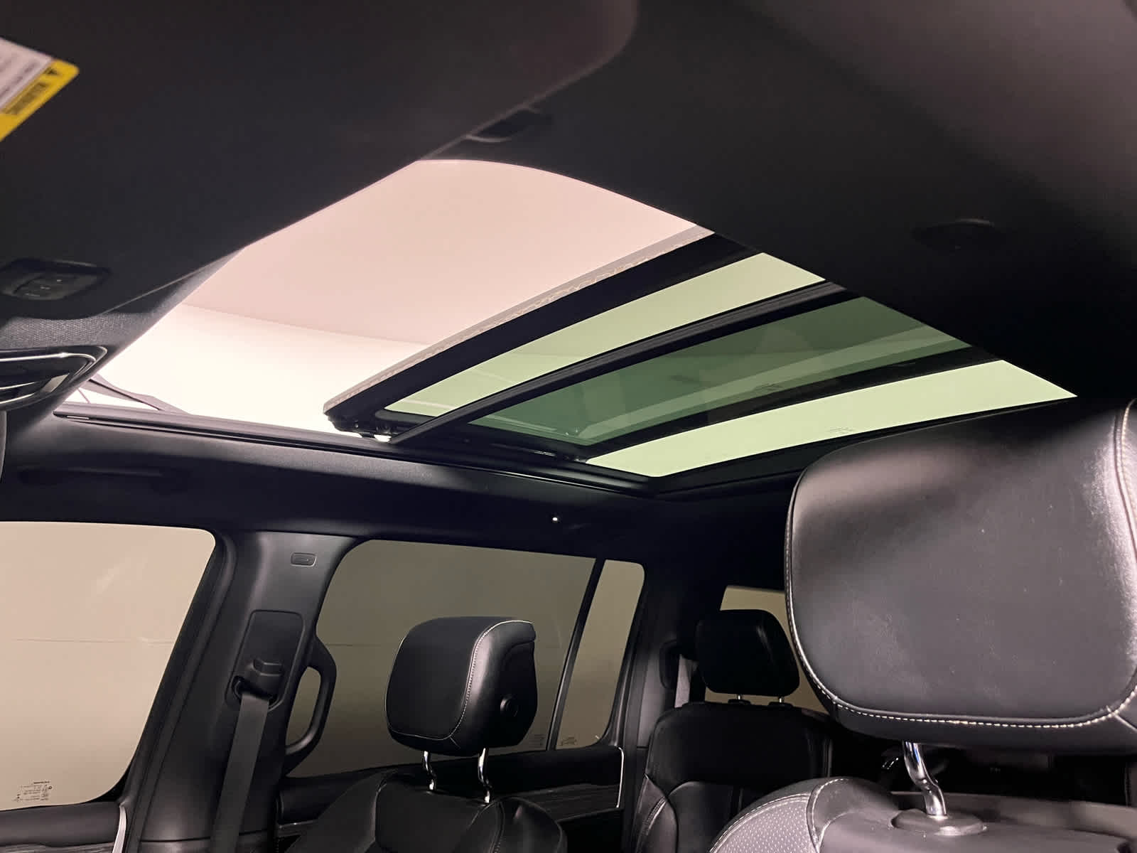 2022 Jeep Wagoneer Series II 4x2