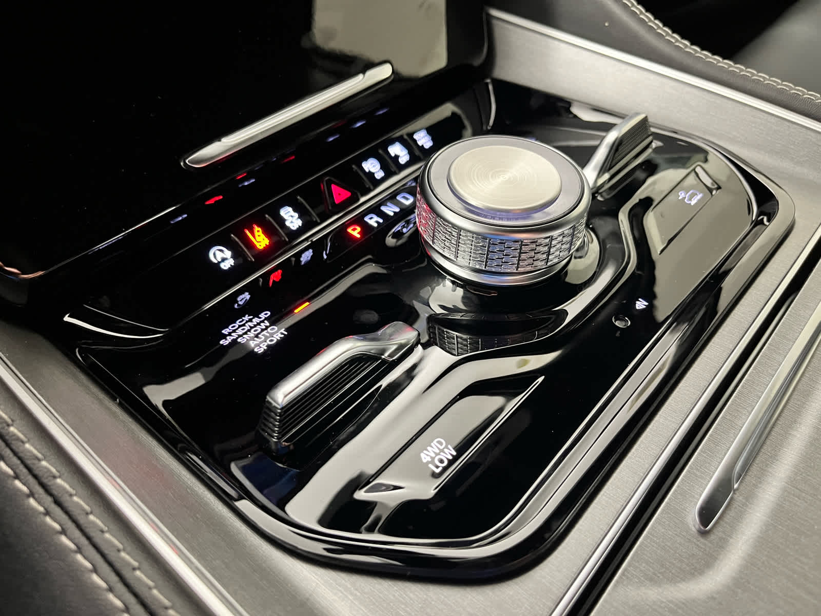 2026 Jeep Grand Wagoneer Upland