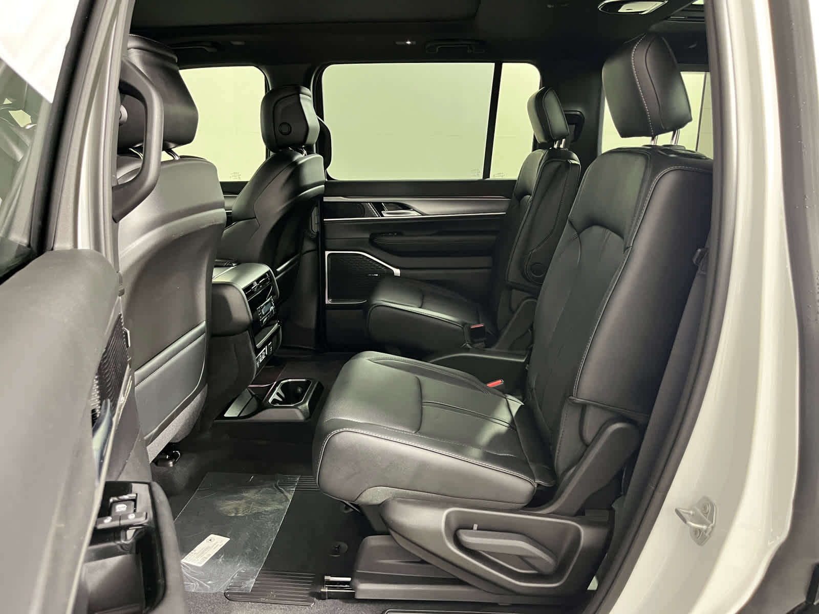 2026 Jeep Grand Wagoneer Upland