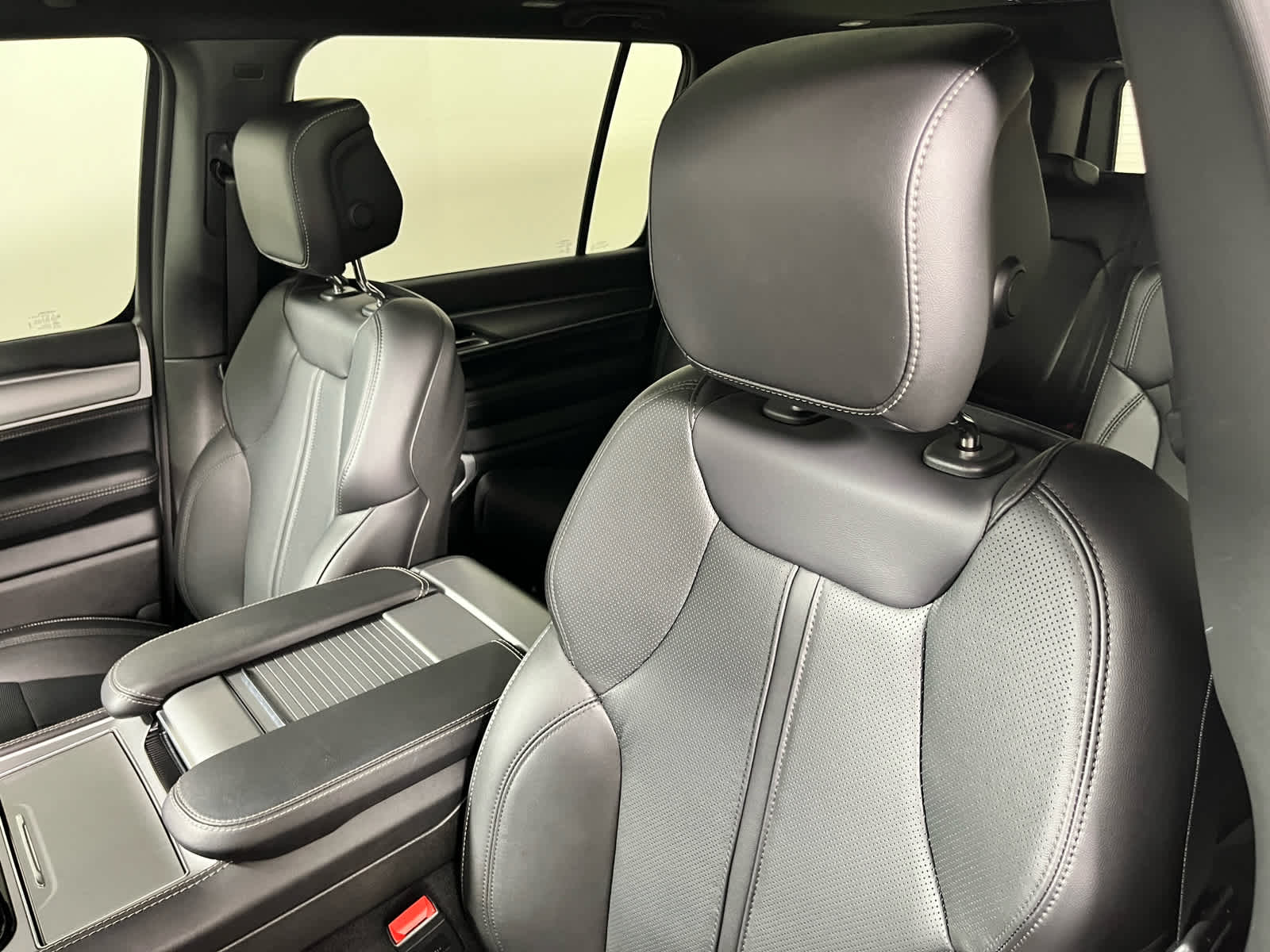 2026 Jeep Grand Wagoneer Upland