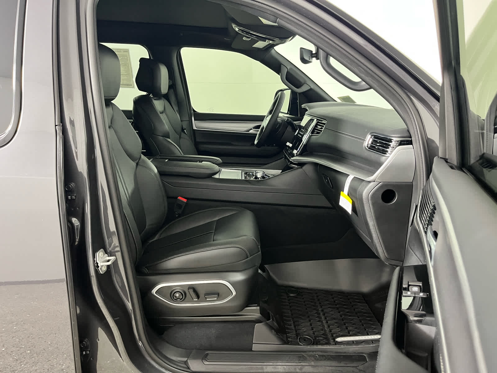 2026 Jeep Grand Wagoneer Upland
