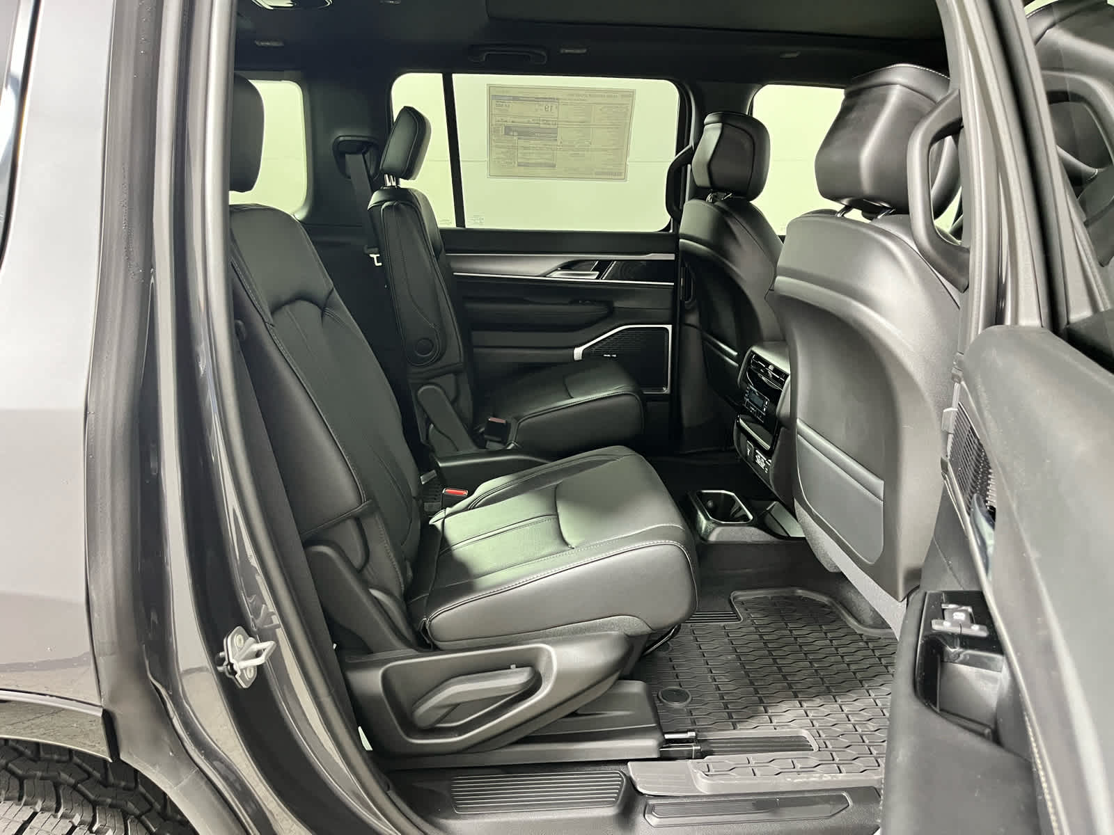 2026 Jeep Grand Wagoneer Upland