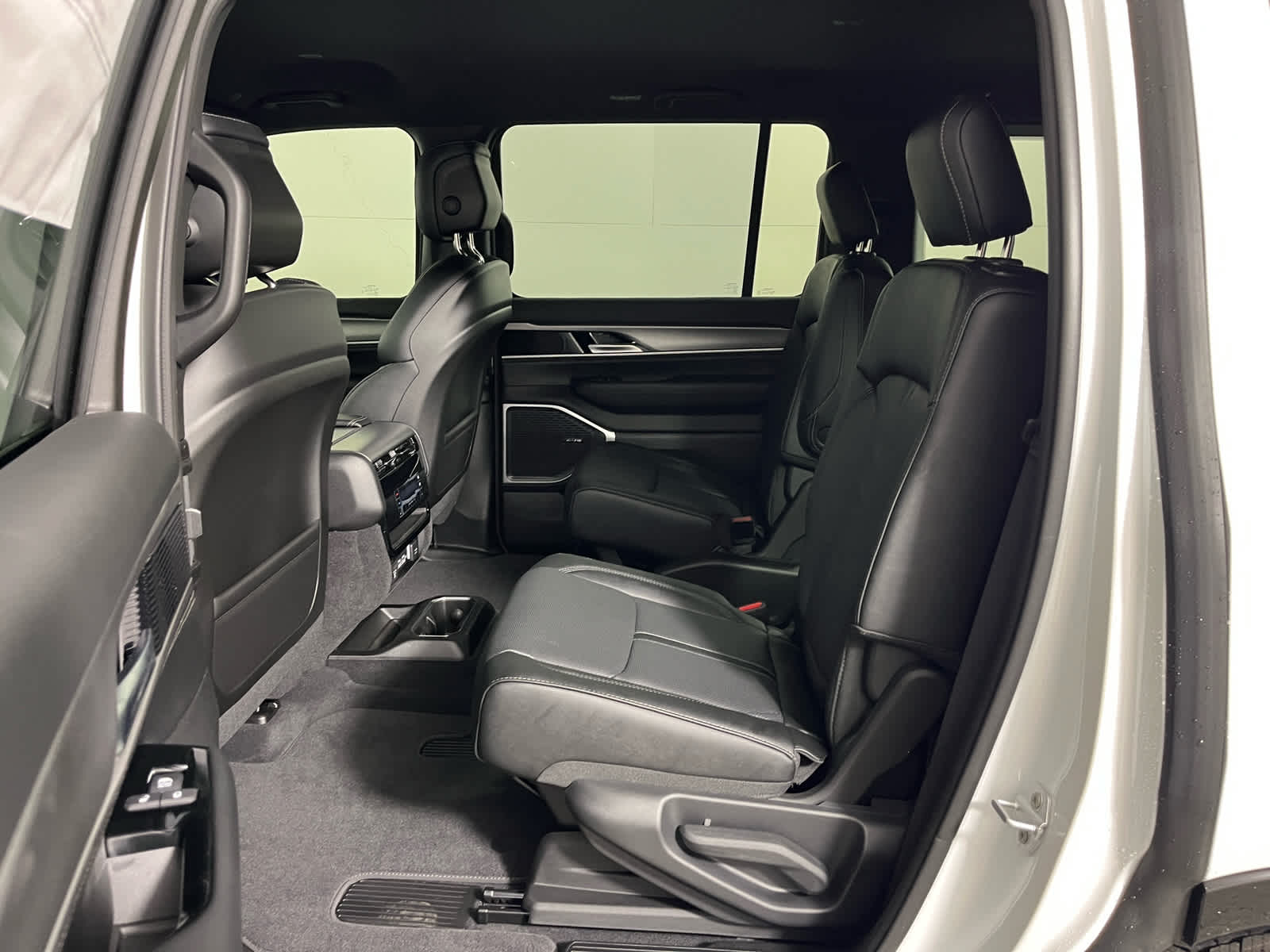 2026 Jeep Grand Wagoneer Limited Altitude