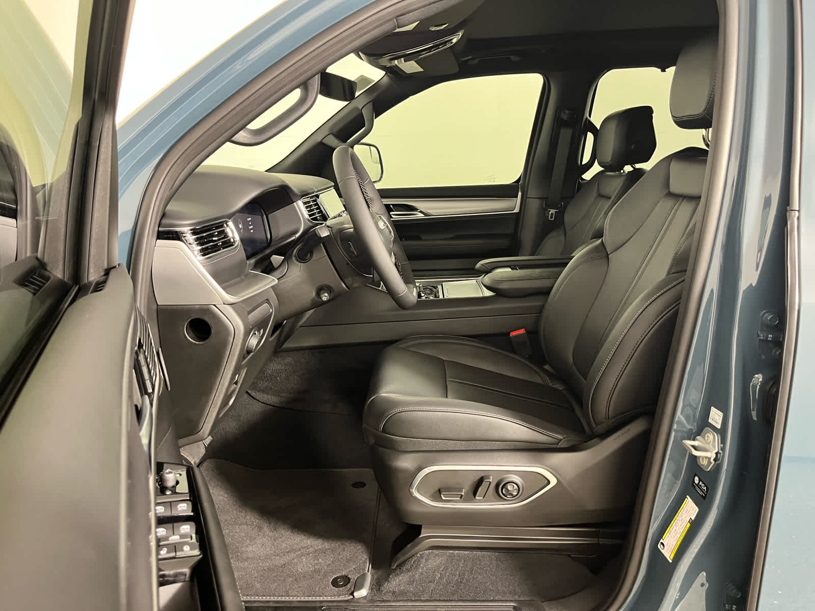 2026 Jeep Grand Wagoneer Limited Reserve