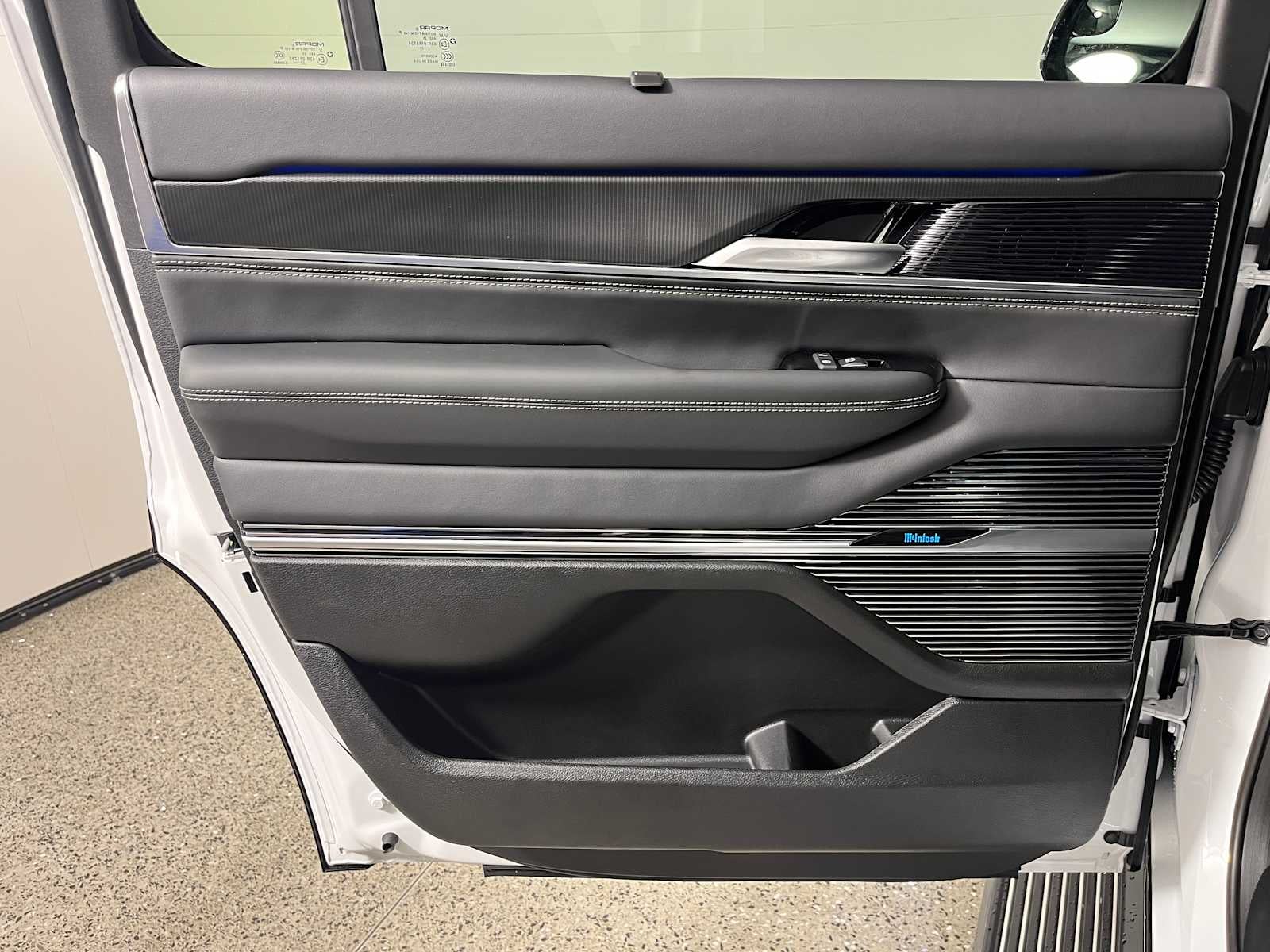 2026 Jeep Grand Wagoneer GRAND WAGONEER LIMITED RESERVE 4X4