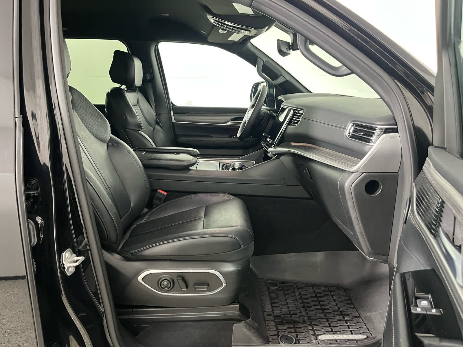 2024 Jeep Wagoneer Series III 4x4