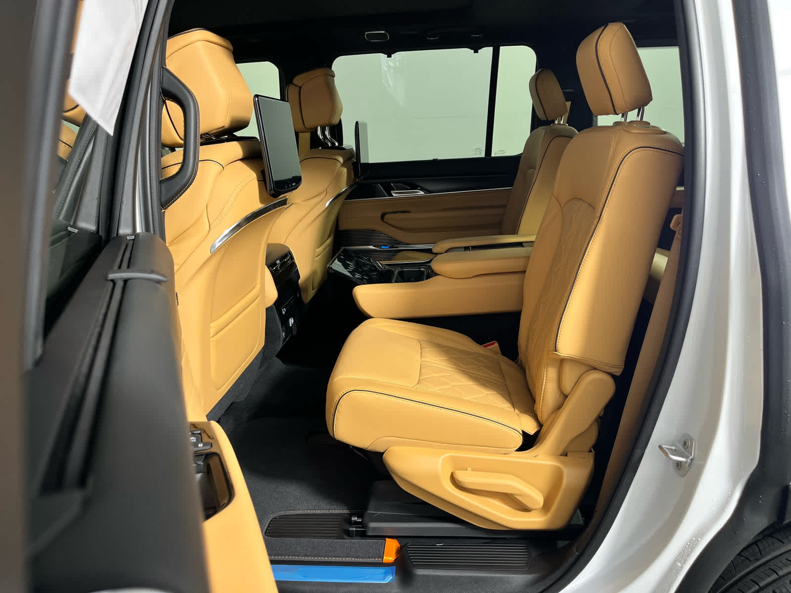 2026 Jeep Grand Wagoneer Summit Reserve
