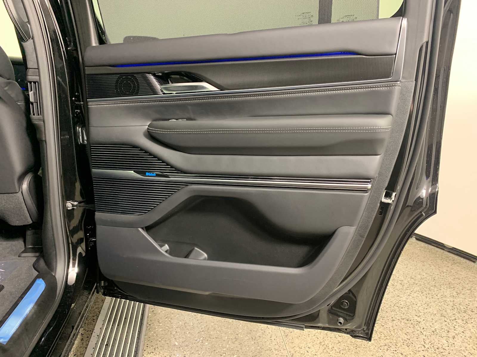 2025 Jeep Grand Wagoneer GRAND WAGONEER OBSIDIAN 4X4