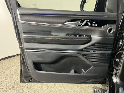 2024 Jeep Grand Wagoneer Series III Obsidian