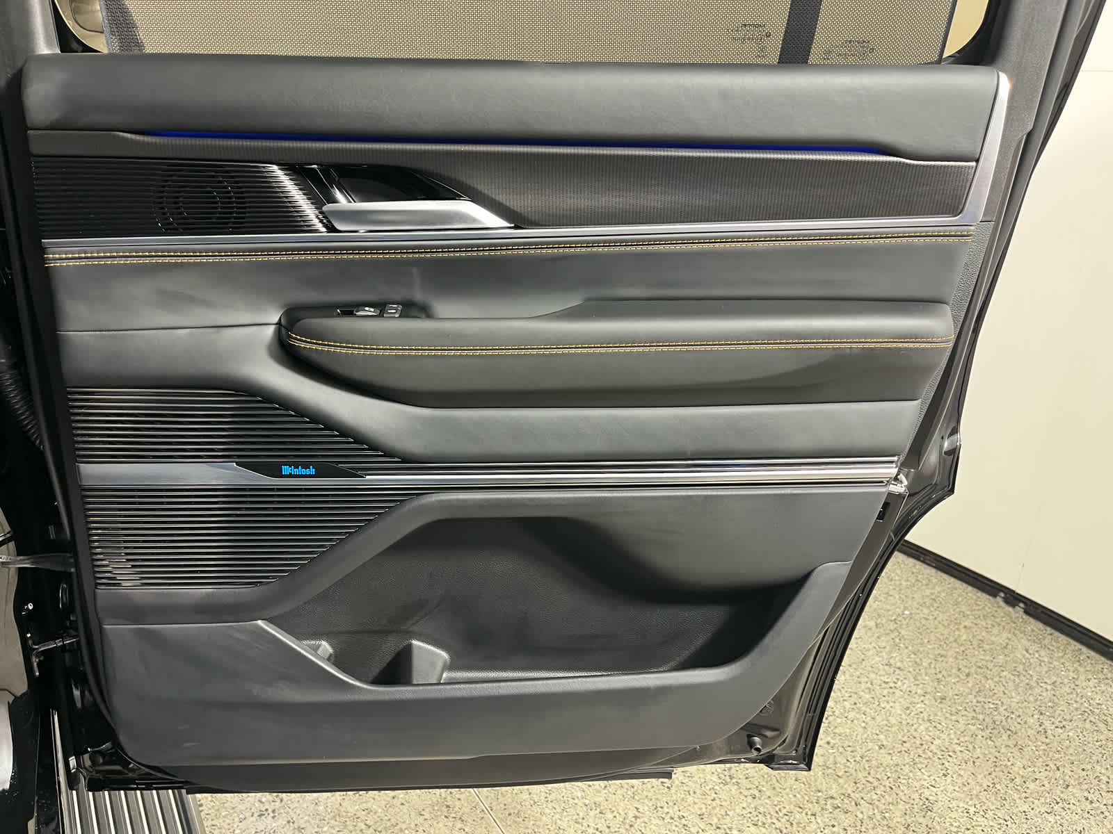 2024 Jeep Grand Wagoneer Series III Obsidian