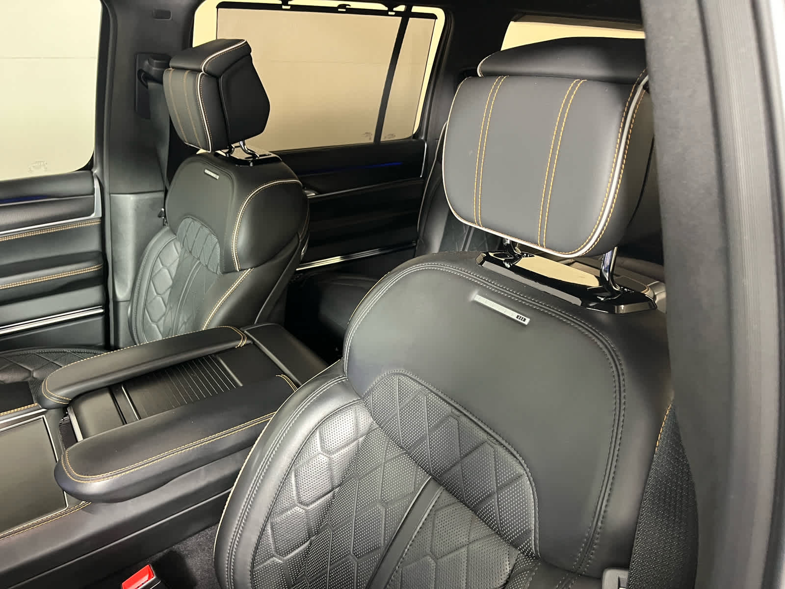 2024 Jeep Grand Wagoneer Series III Obsidian