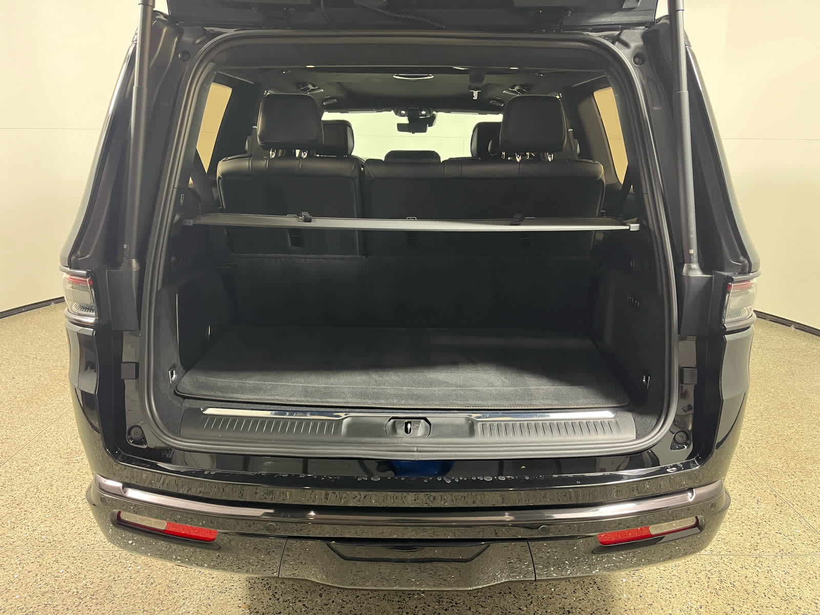 2024 Jeep Grand Wagoneer Series III Obsidian