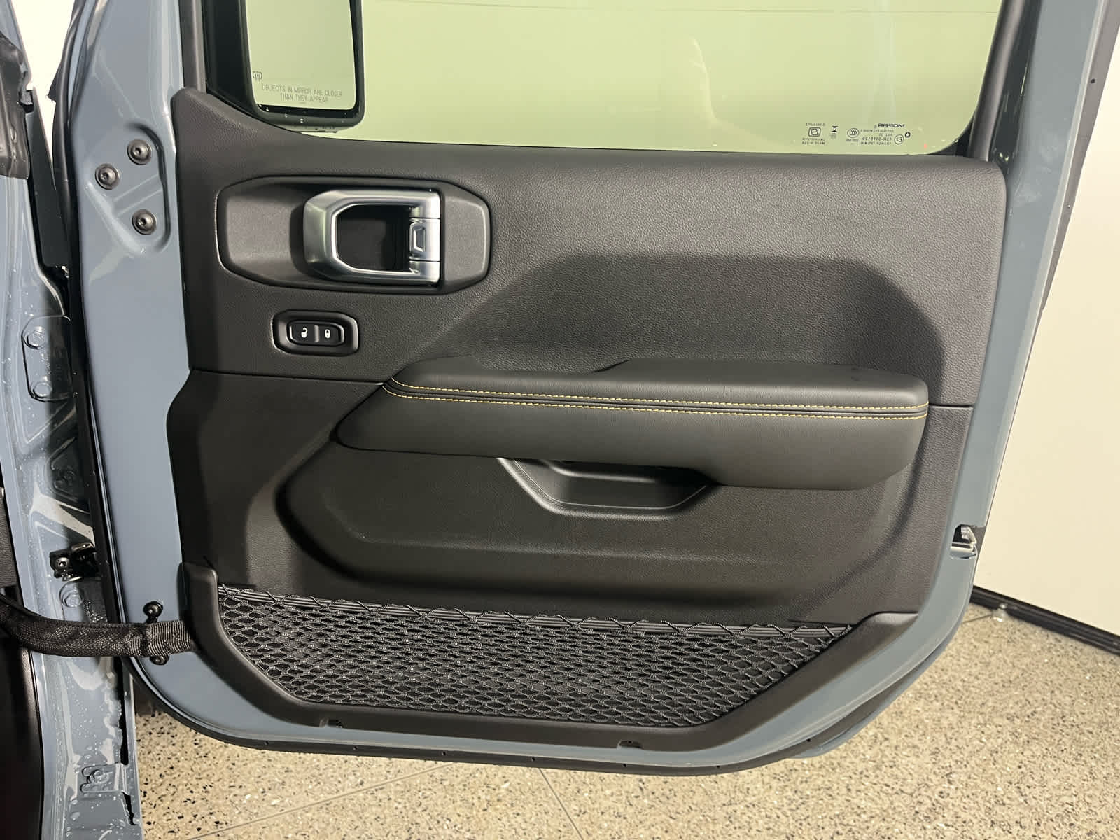 2026 Jeep Gladiator GLADIATOR SAHARA 4X4