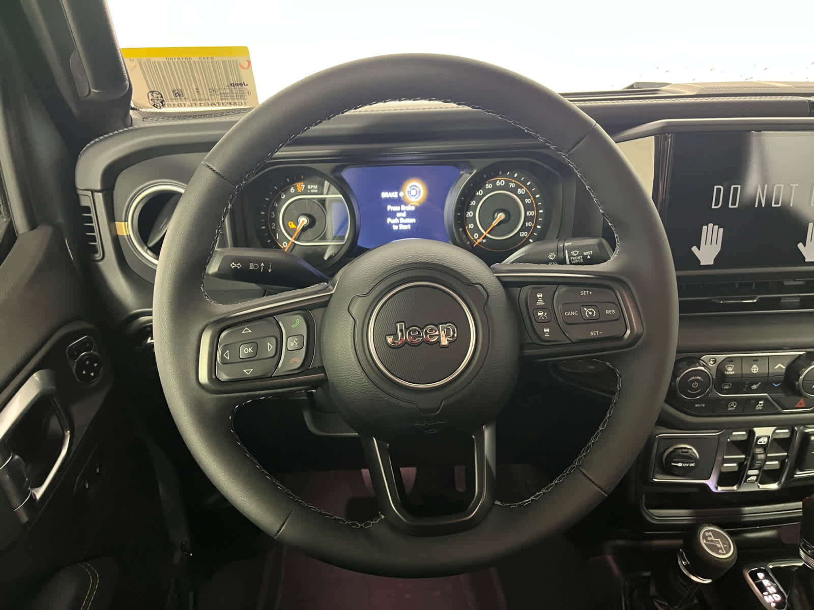 2026 Jeep Gladiator GLADIATOR SAHARA 4X4