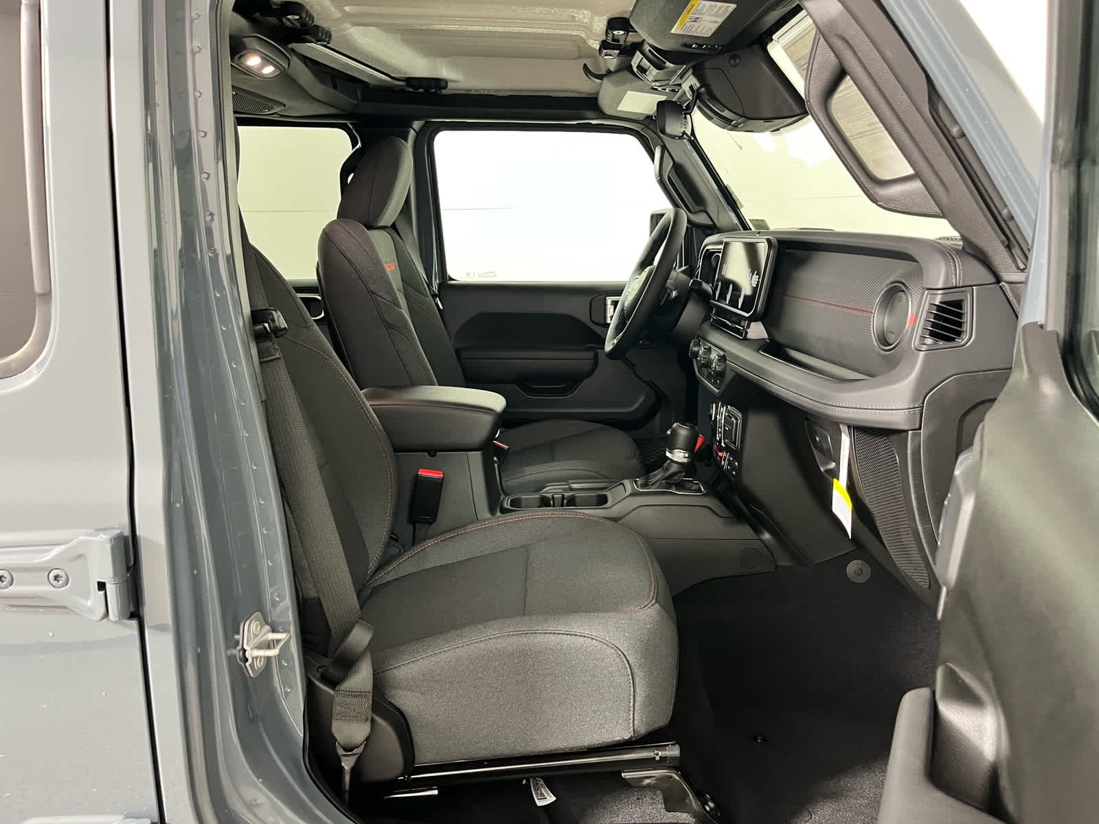 2026 Jeep Gladiator GLADIATOR SHADOW OPS 4X4