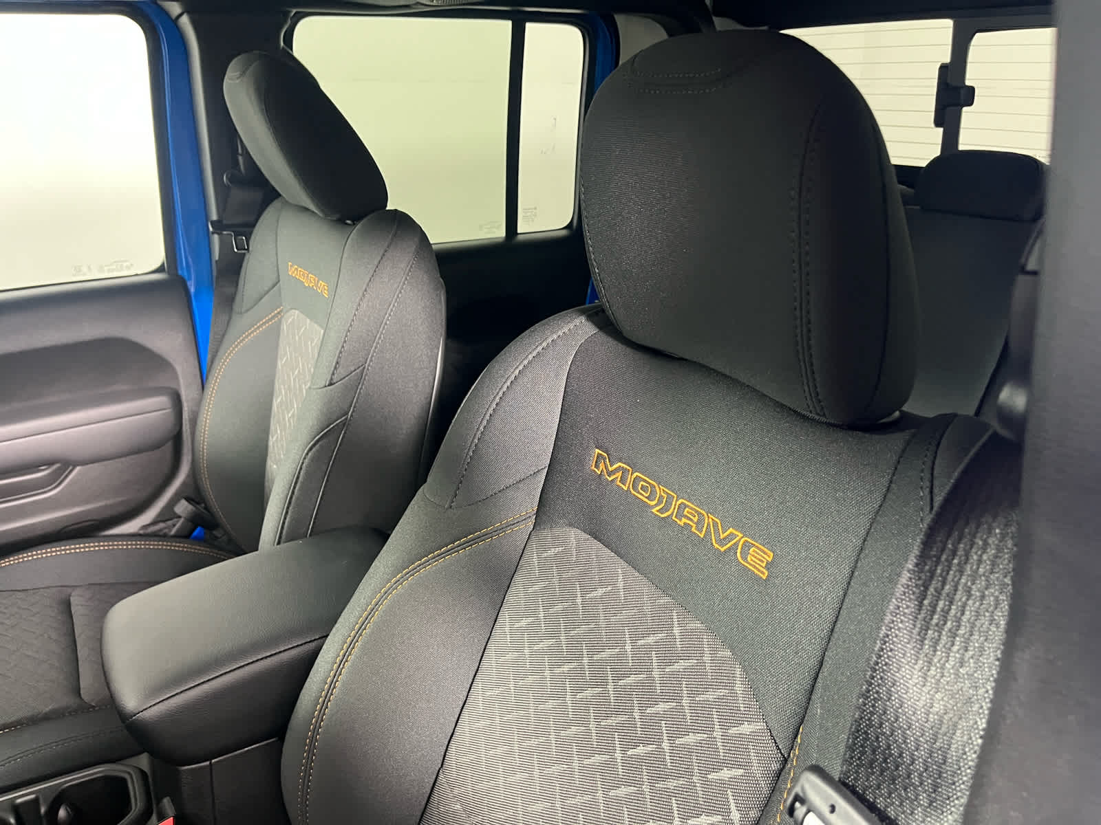 2026 Jeep Gladiator GLADIATOR MOJAVE 4X4