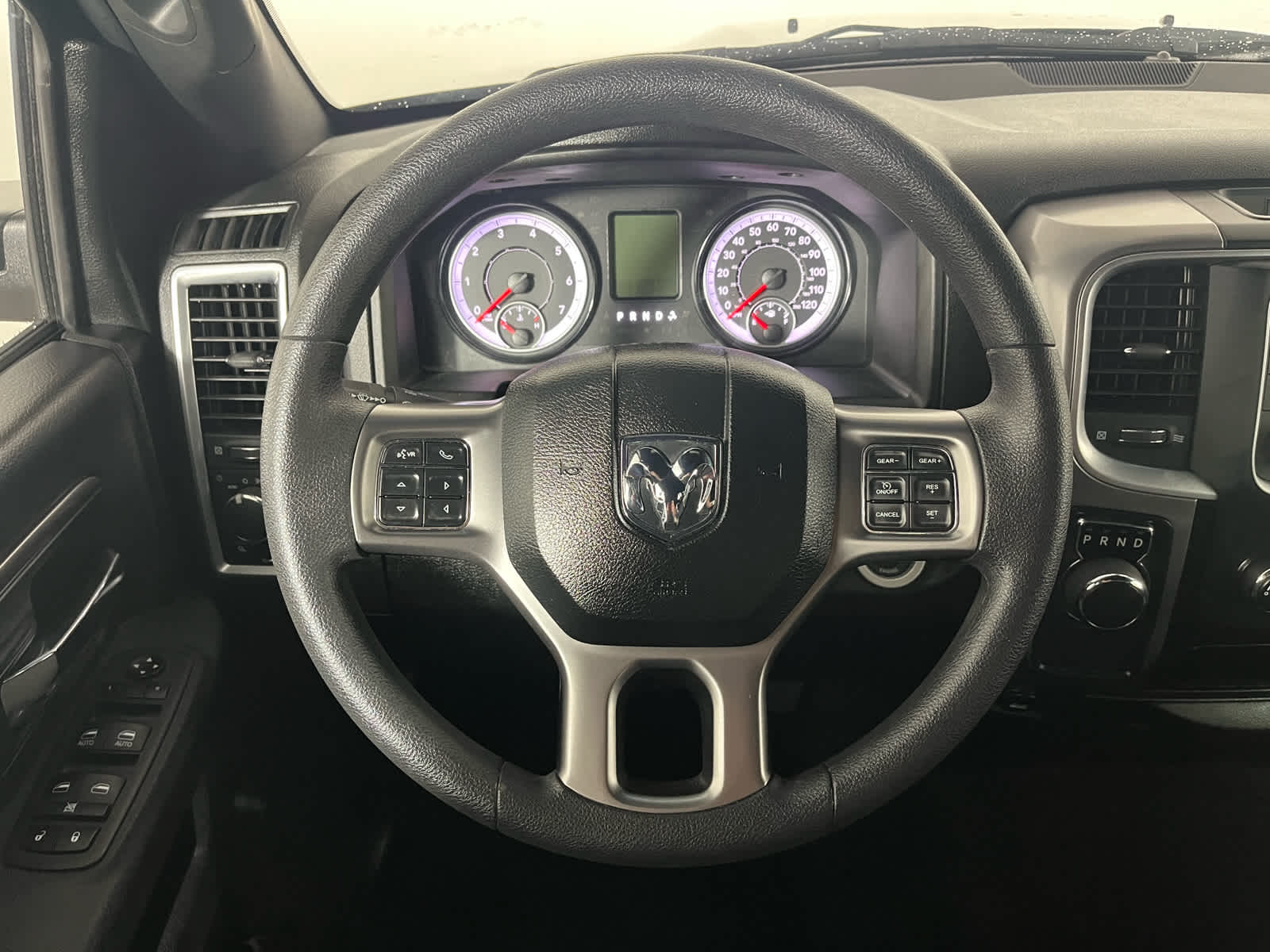 2024 RAM 1500 Classic Warlock Crew Cab 4x2 5'7' Box