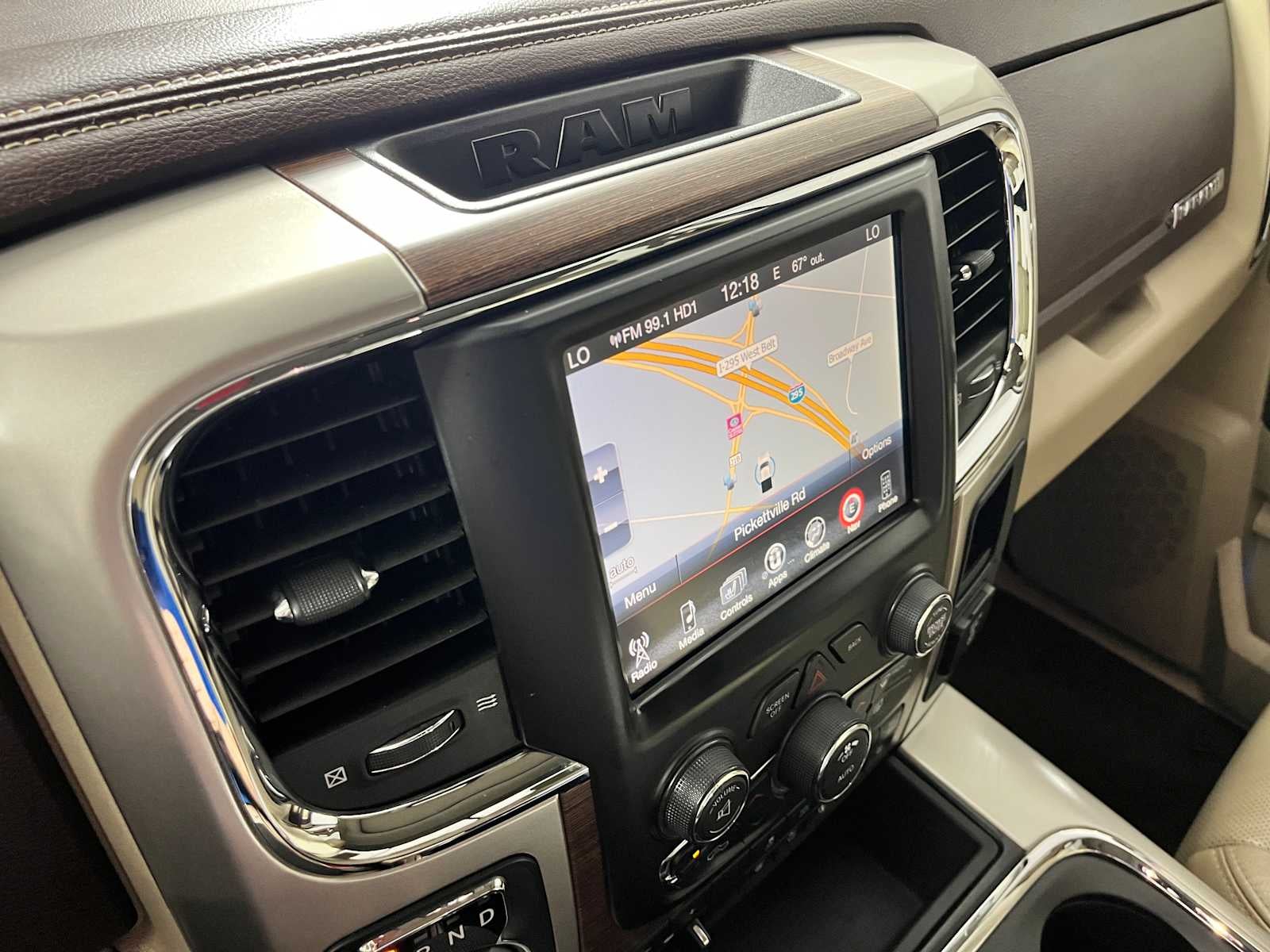 2016 RAM 1500 Laramie