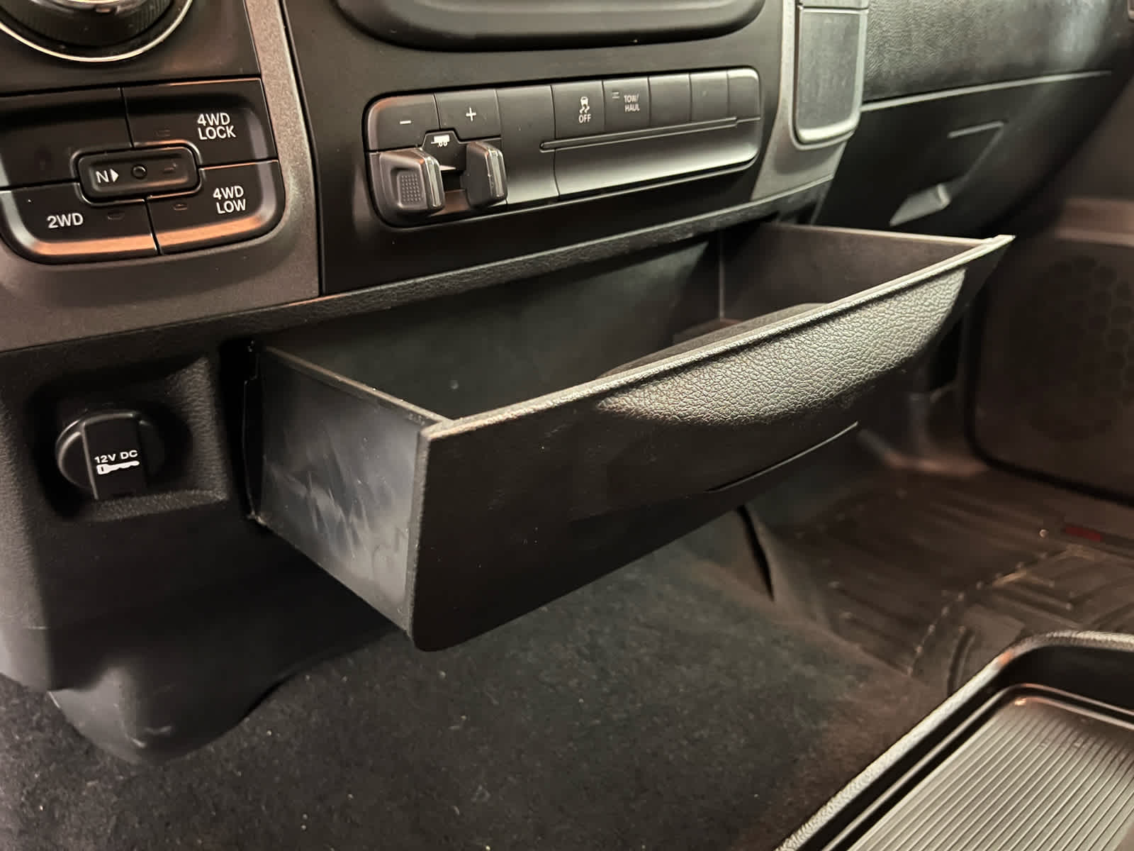 2019 RAM 1500 Classic Express Crew Cab 4x4 5'7' Box