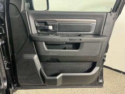 2024 RAM 1500 Classic Warlock Crew Cab 4x4 5'7' Box