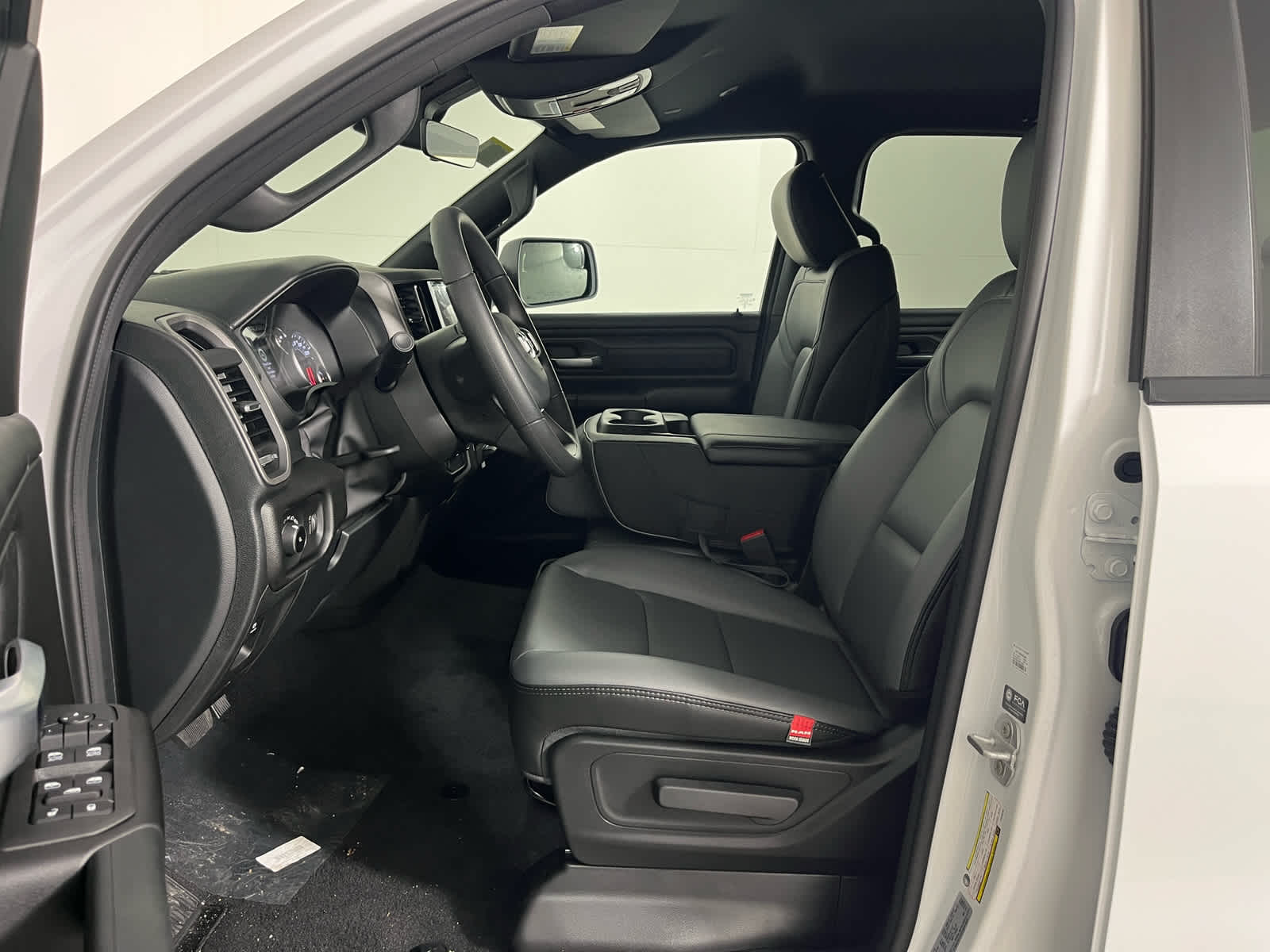 2026 RAM Ram 1500 RAM 1500 TRADESMAN QUAD CAB 4X2 6'4' BOX