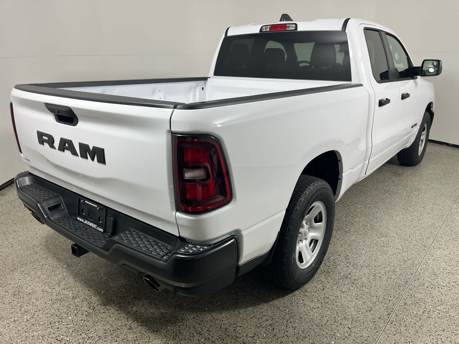 2026 RAM Ram 1500 RAM 1500 TRADESMAN QUAD CAB 4X2 6'4' BOX