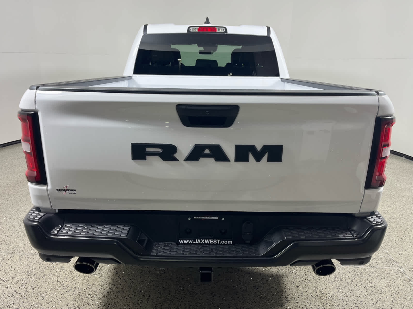 2026 RAM Ram 1500 RAM 1500 TRADESMAN QUAD CAB 4X2 6'4' BOX