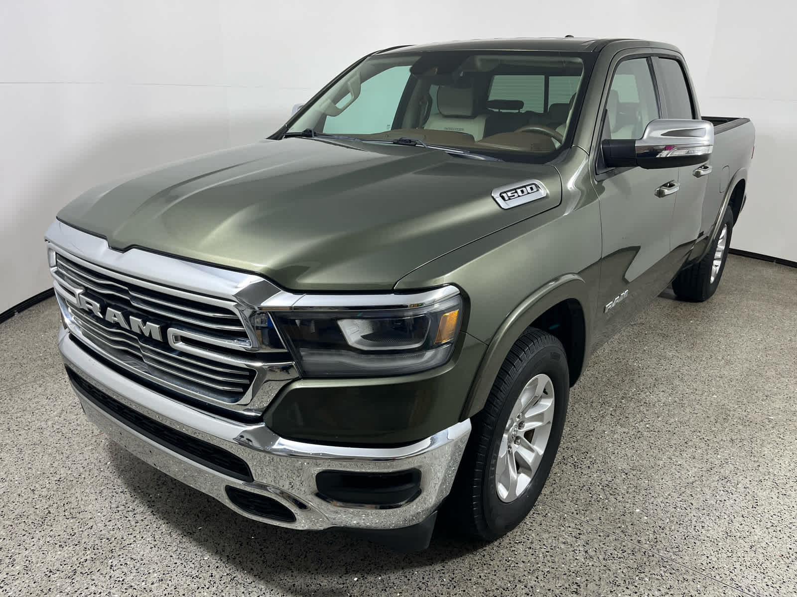 2021 RAM 1500 Laramie Quad Cab 4x2 6'4' Box