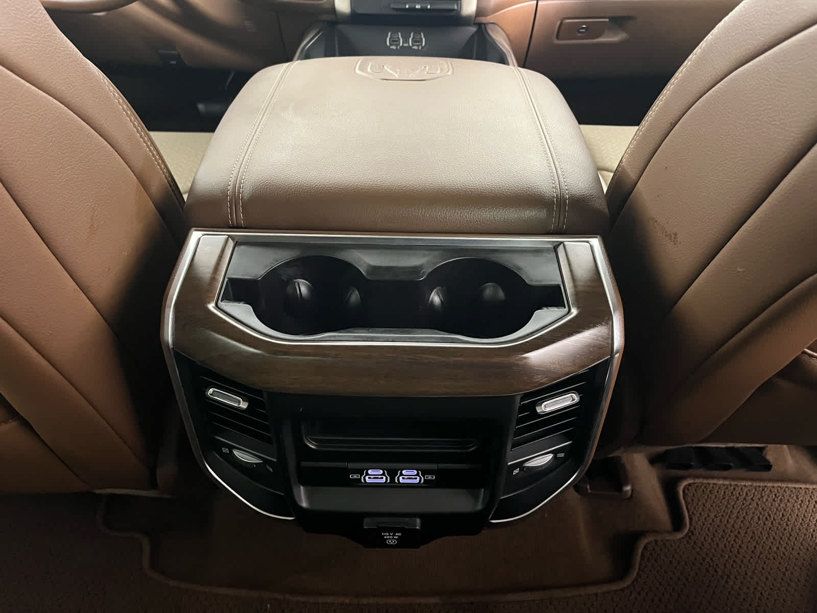 2021 RAM 1500 Laramie Quad Cab 4x2 6'4' Box