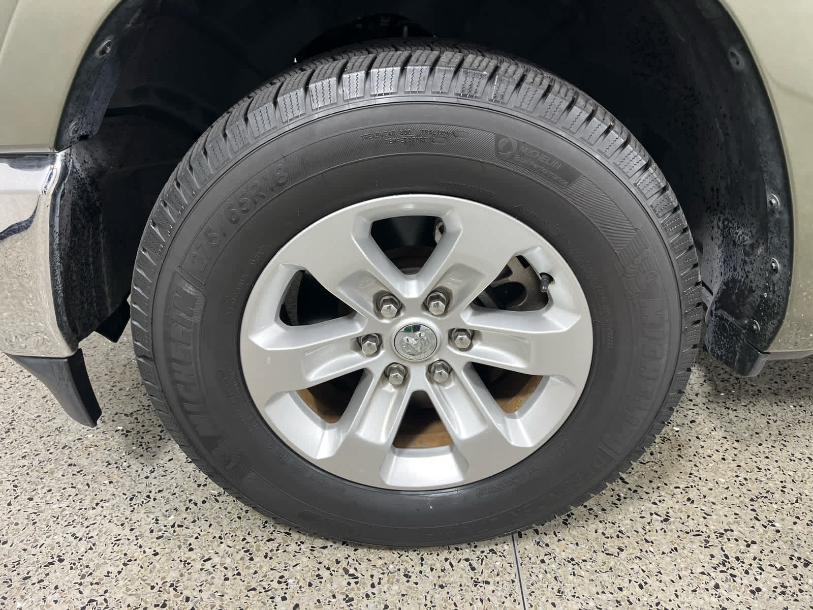 2021 RAM 1500 Laramie Quad Cab 4x2 6'4' Box