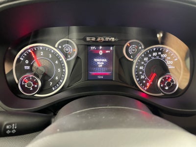 2025 RAM Ram 1500 RAM 1500 LONE STAR CREW CAB 4X2 5'7' BOX