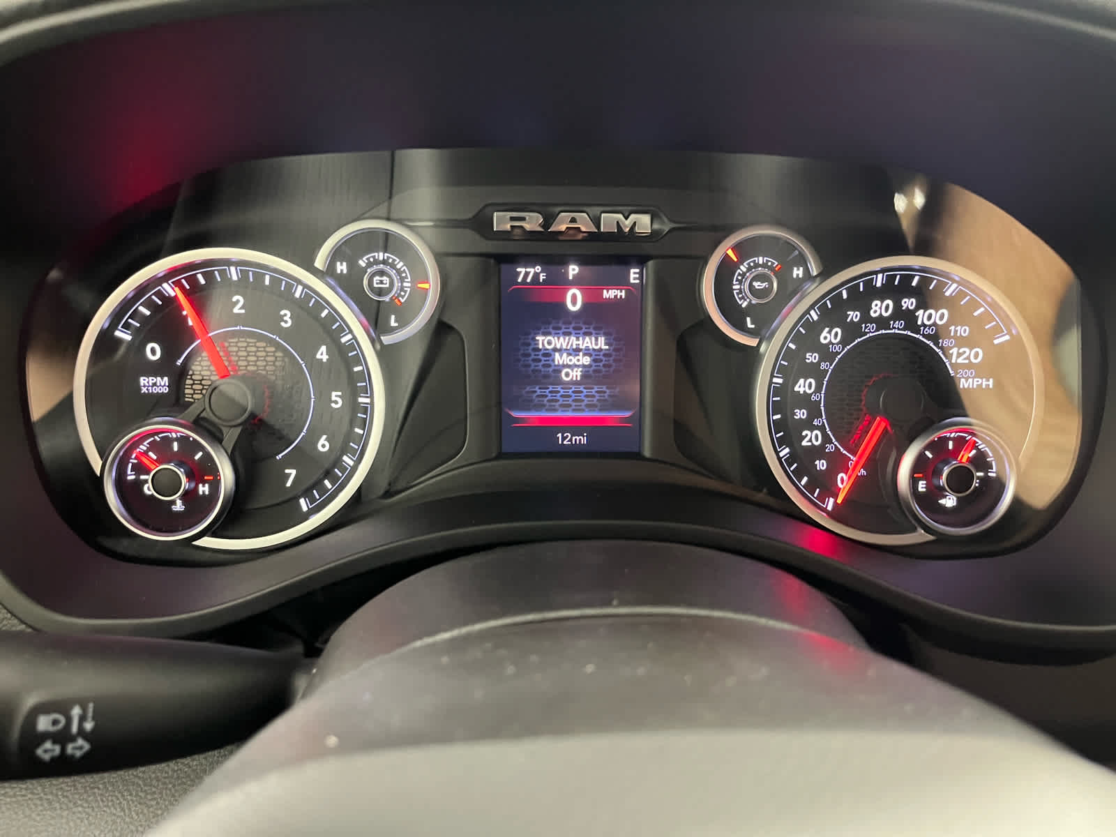 2025 RAM Ram 1500 RAM 1500 LONE STAR CREW CAB 4X2 5'7' BOX