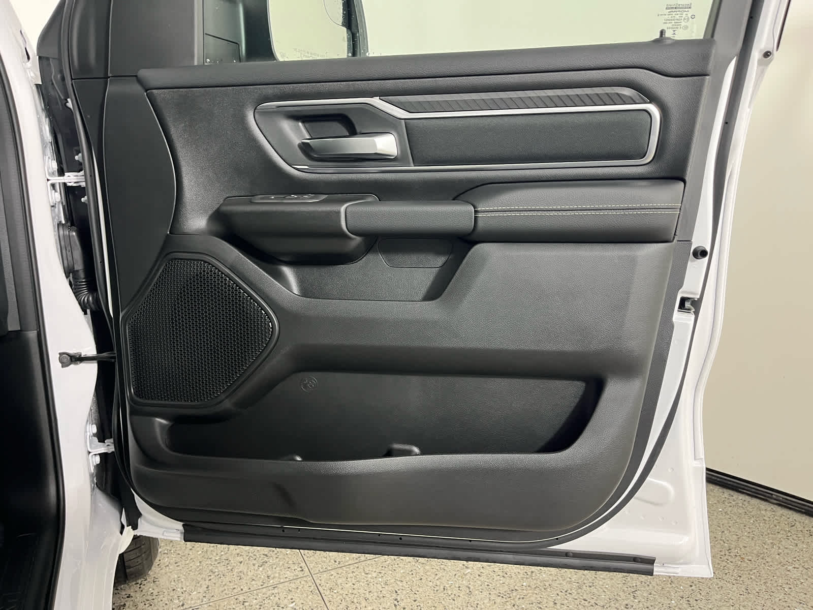 2025 RAM Ram 1500 RAM 1500 BIG HORN CREW CAB 4X2 5'7' BOX