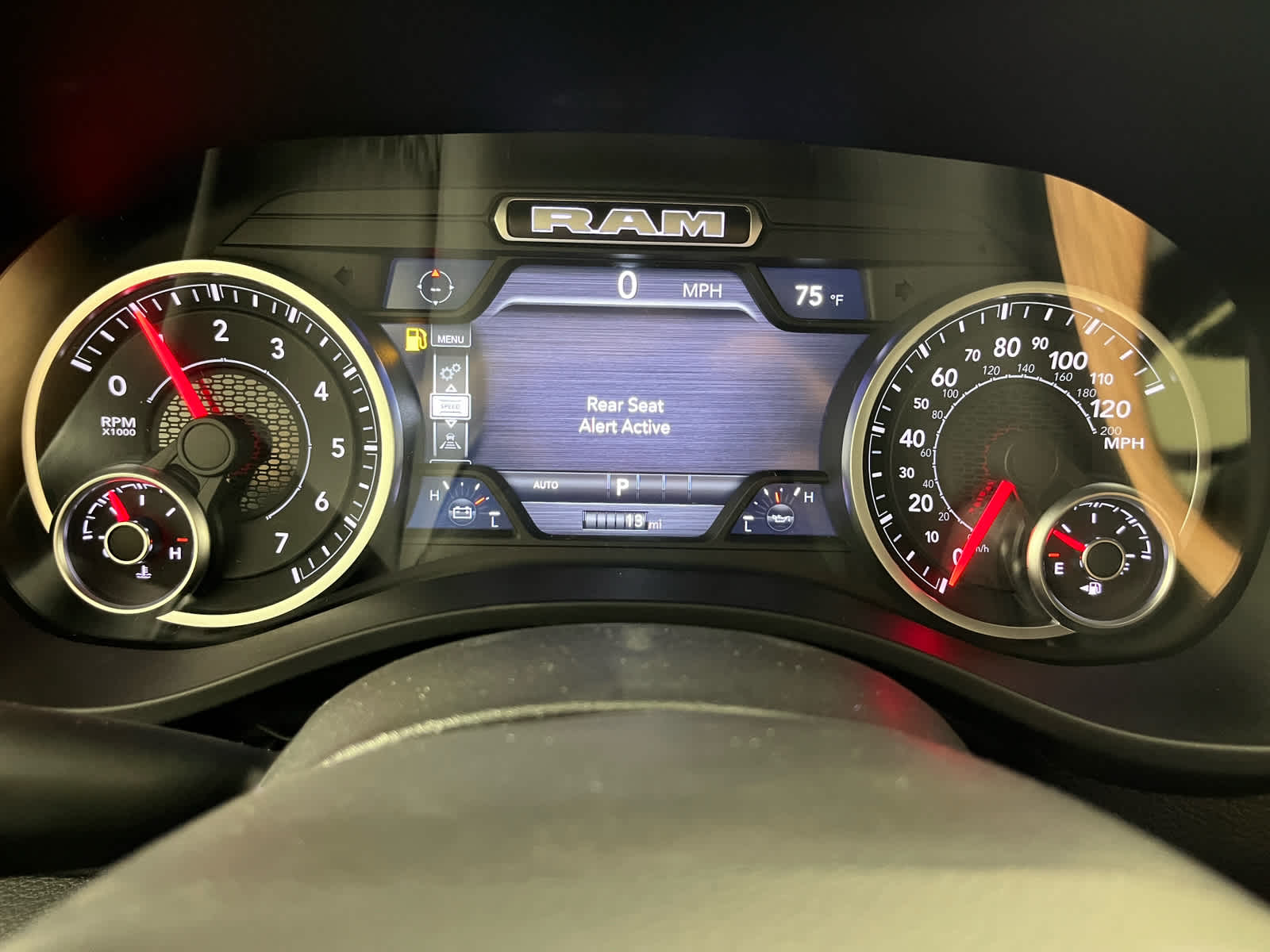 2025 RAM Ram 1500 RAM 1500 BIG HORN CREW CAB 4X2 5'7' BOX