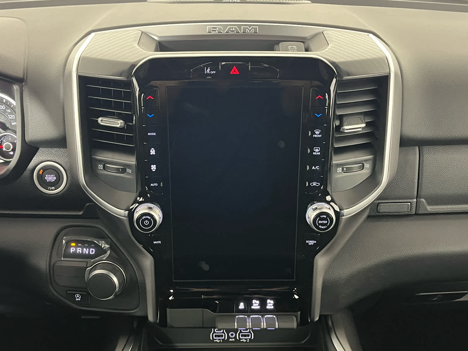 2025 RAM Ram 1500 RAM 1500 BIG HORN CREW CAB 4X2 5'7' BOX