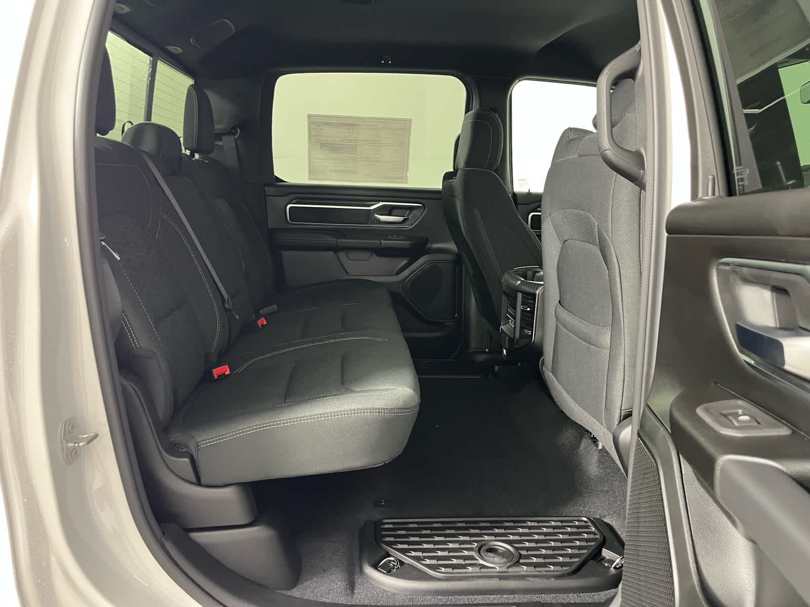 2025 RAM Ram 1500 RAM 1500 BIG HORN CREW CAB 4X2 5'7' BOX