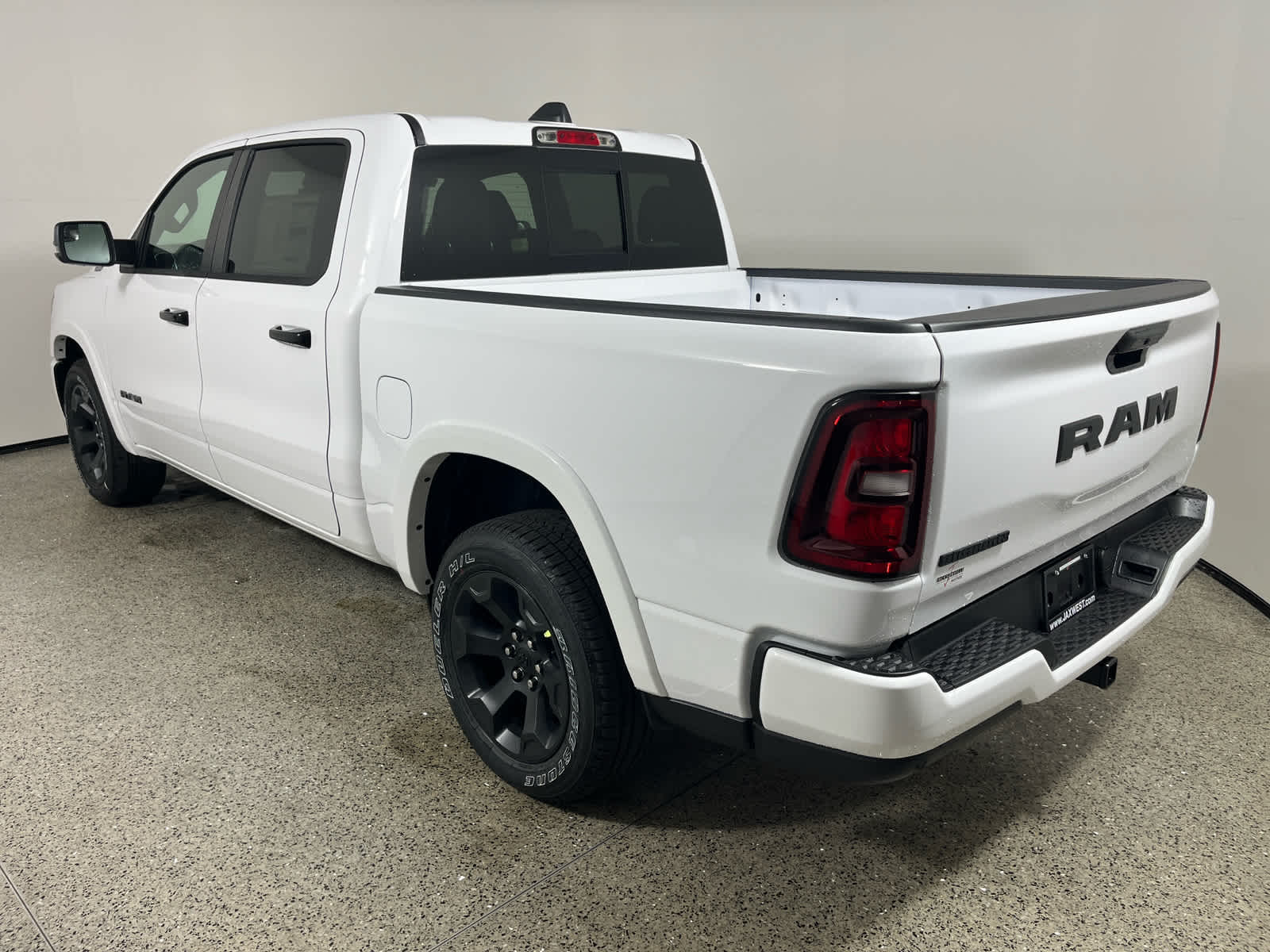 2025 RAM Ram 1500 RAM 1500 BIG HORN CREW CAB 4X2 5'7' BOX