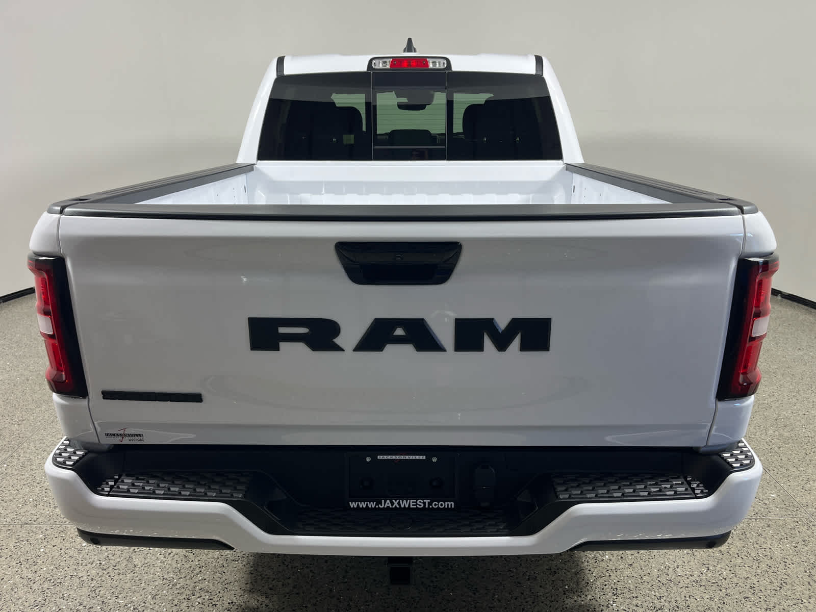 2025 RAM Ram 1500 RAM 1500 BIG HORN CREW CAB 4X2 5'7' BOX