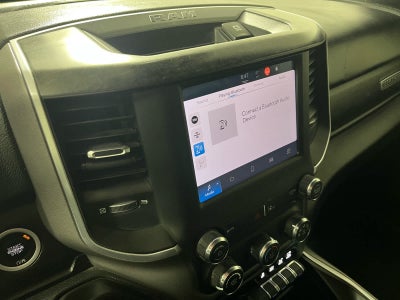 2022 RAM 1500 Big Horn Crew Cab 4x4 5'7' Box