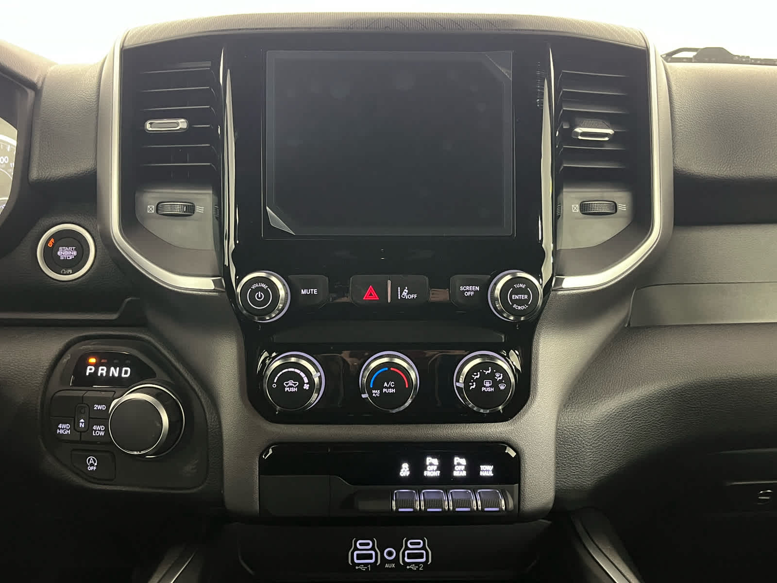 2026 RAM Ram 1500 RAM 1500 EXPRESS CREW CAB 4X4 5'7' BOX