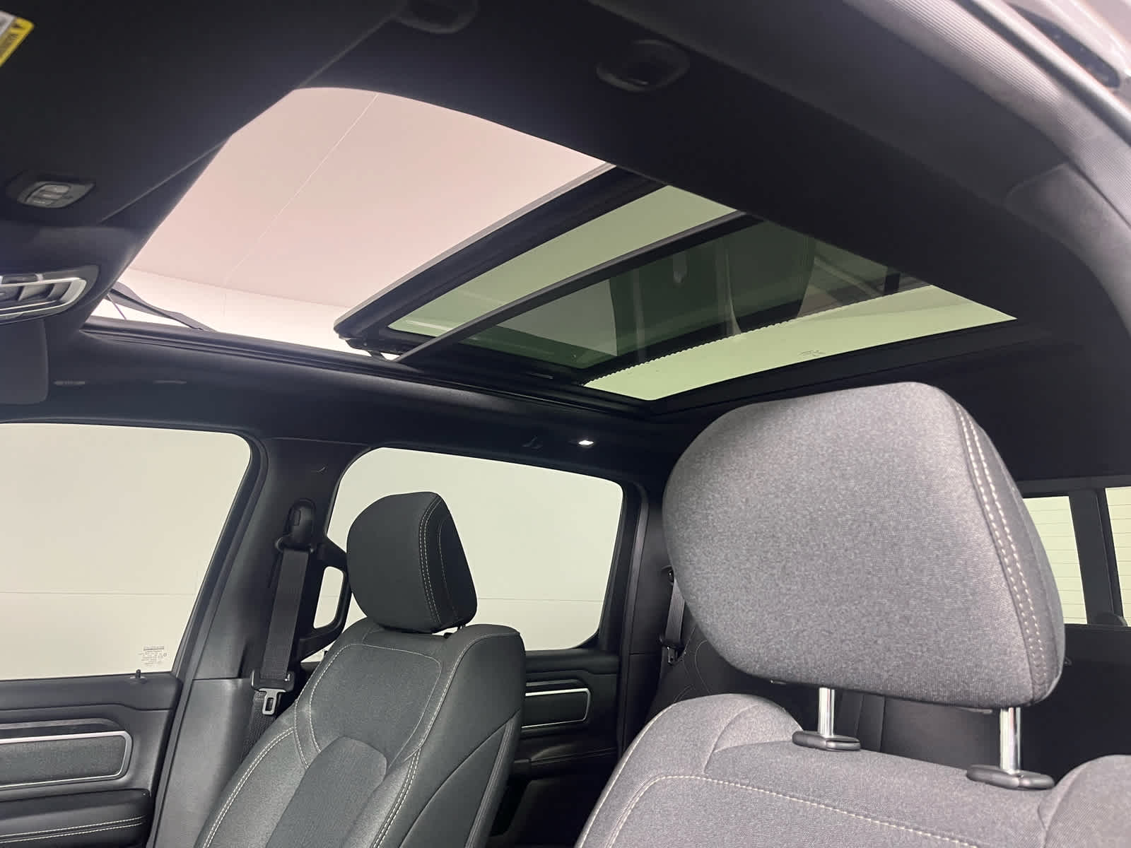 2019 RAM 1500 Big Horn/Lone Star Crew Cab 4x4 5'7' Box