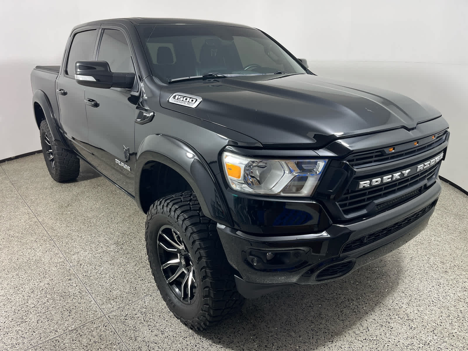 2022 RAM 1500 Big Horn Crew Cab 4x4 5'7' Box