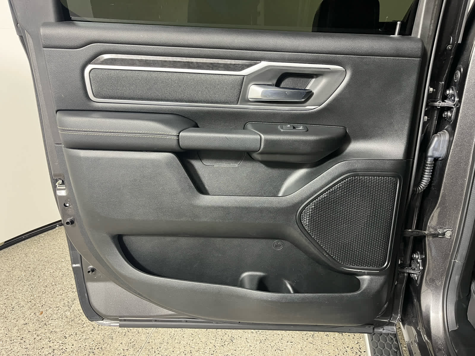 2020 RAM 1500 Big Horn Crew Cab 4x4 5'7' Box